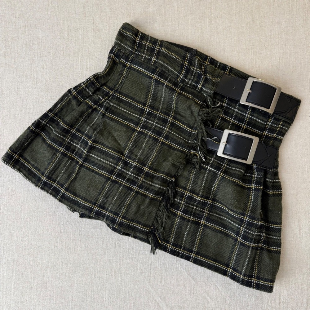 Queen of Darkness Plaid Mini Skirt Green Yellow Punk Goth Buckle Detail Size 28